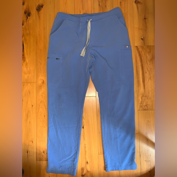 Women’s FIGS yola skinny scrub pants - Picture 2 of 5